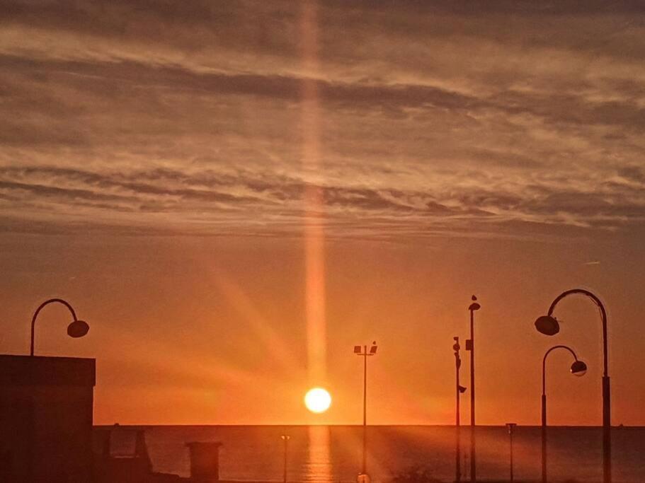T2 Cosy A La Plage, Terrasse Vue Sur Mer Et Parking Privatif Narbonne Kültér fotó