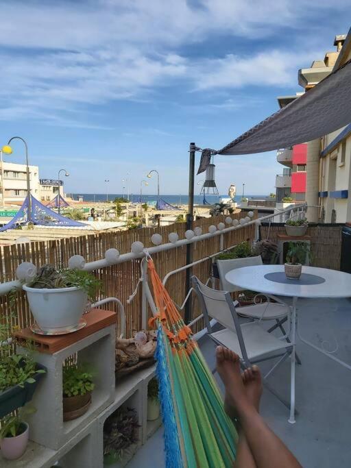 T2 Cosy A La Plage, Terrasse Vue Sur Mer Et Parking Privatif Narbonne Kültér fotó